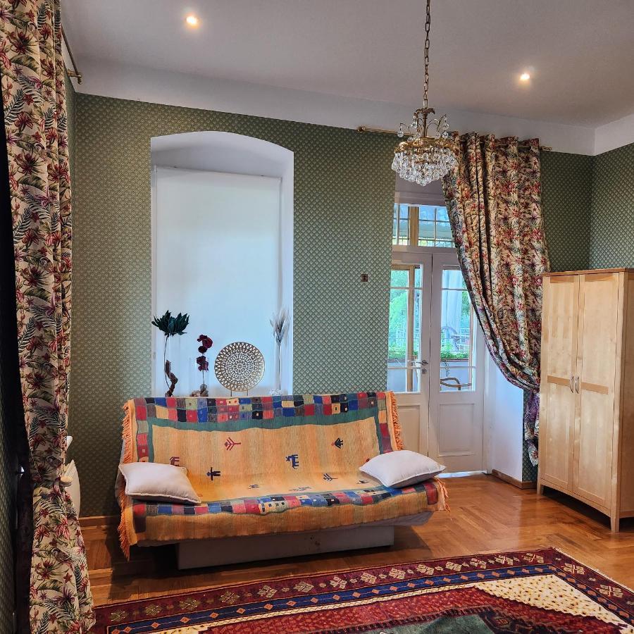 سينغناغي Villa Kursa المظهر الخارجي الصورة